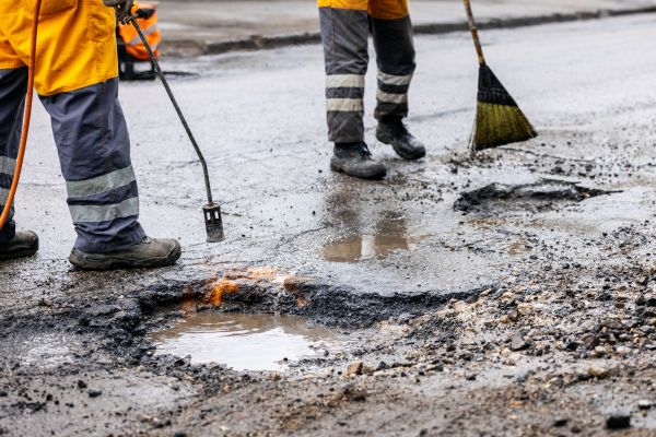 Cost of Gravel Pothole Repair in Santa Cruz